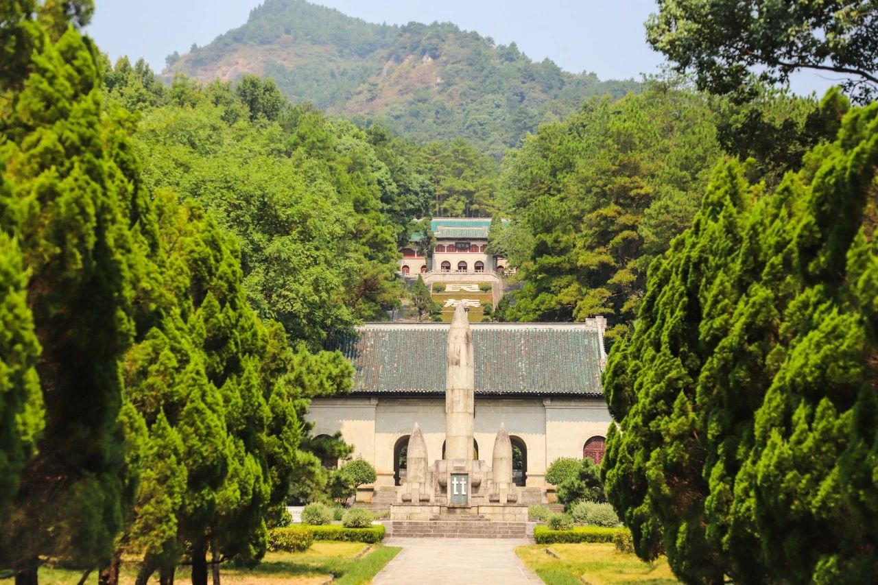 國(guó)破山河在，城春草木深.jpg