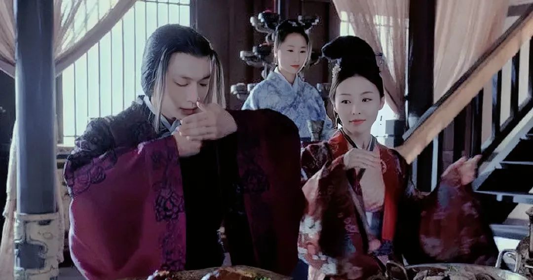 古人喝酒，為什么用袖子遮著臉？.jpg