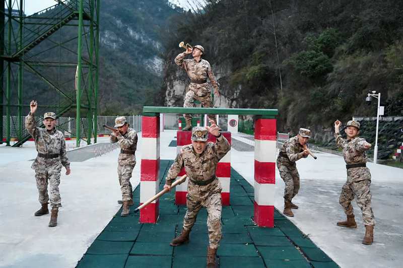 63970dcb82d58e5ebdf4baa7445e5f80.jpg 63970dcb82d58e5ebdf4baa7445e5f80.jpg