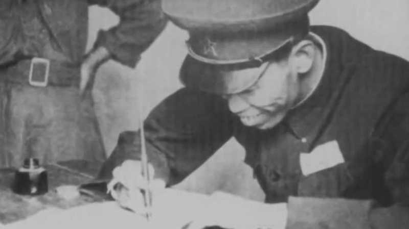 梁興初的38軍渡過鴨綠江時(shí)，遭到美軍空軍的襲擊_鳳凰網(wǎng)視頻_鳳凰網(wǎng)