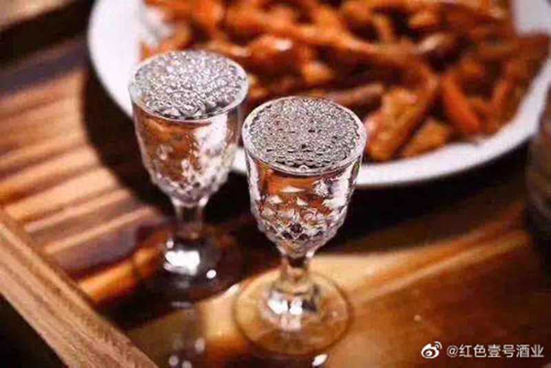 紅色壹號(hào)：酒是文化瑰寶，喝酒是門藝術(shù)(圖1)