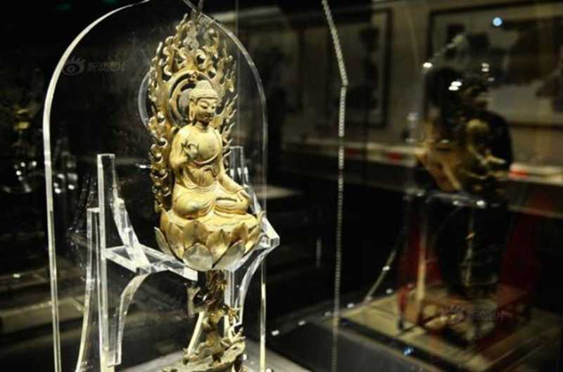 此尊，妙相莊嚴(yán)，極有盛唐風(fēng)格，.jpg