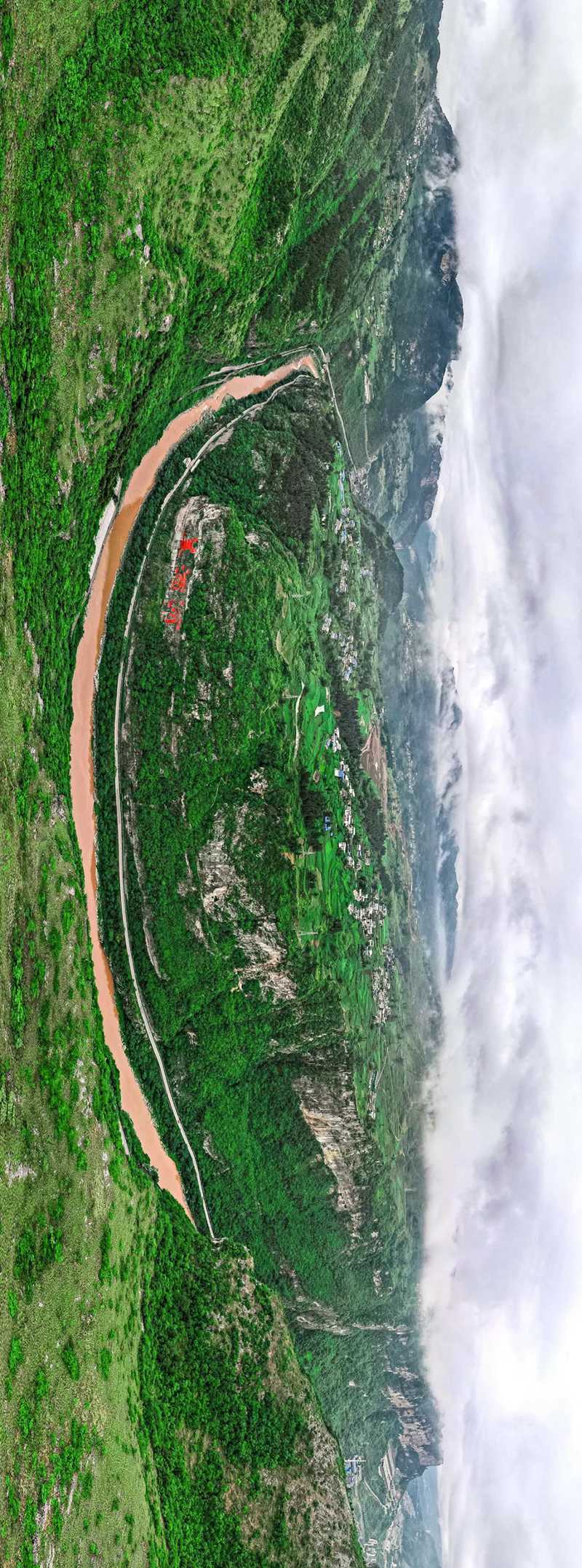 茅臺(tái)鎮(zhèn)全景.jpg