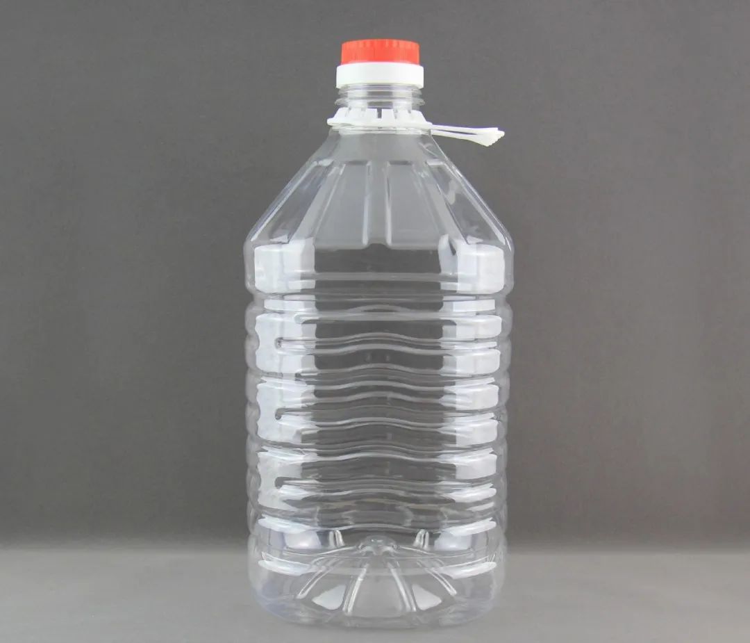 塑料瓶是否可以用來(lái)裝白酒？1.jpg