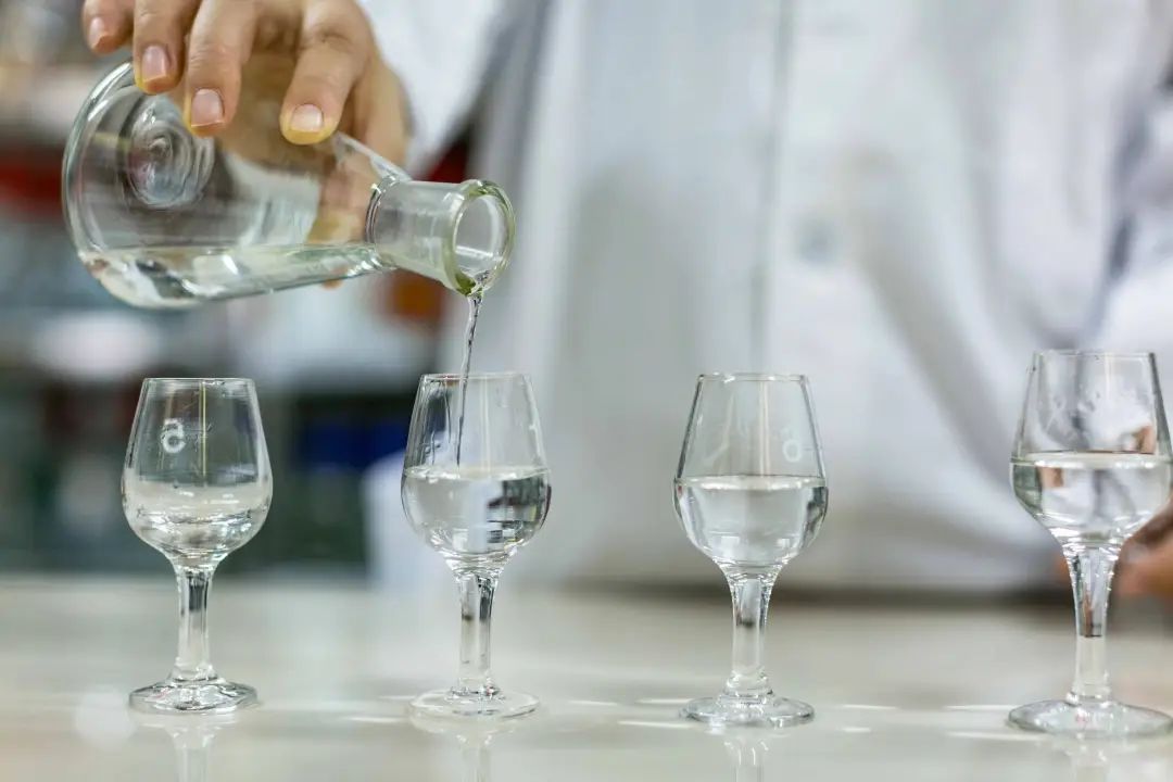 白酒的酒精度數(shù)對酒的品質(zhì)有影響嗎？.jpg