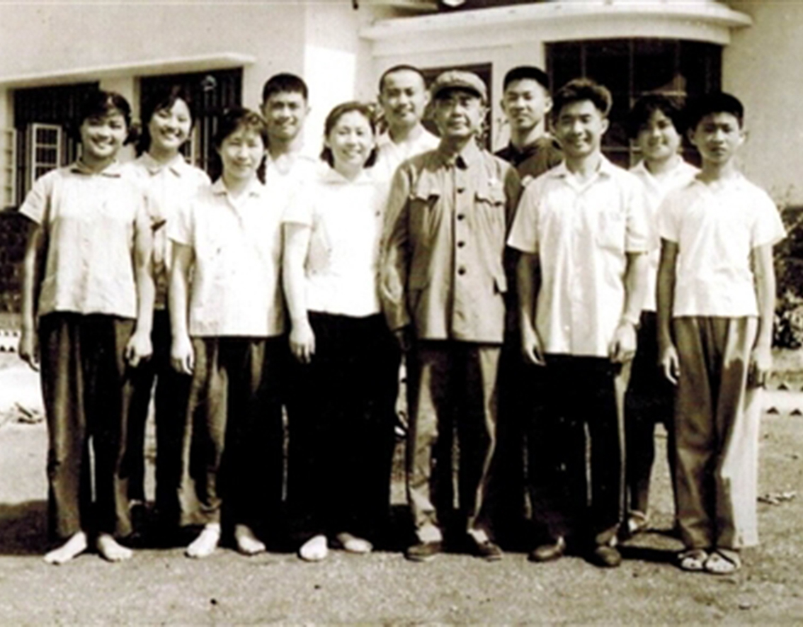 陳明仁的無悔選擇：從國民黨的嫡系將領到共產黨的開國上將5.jpg